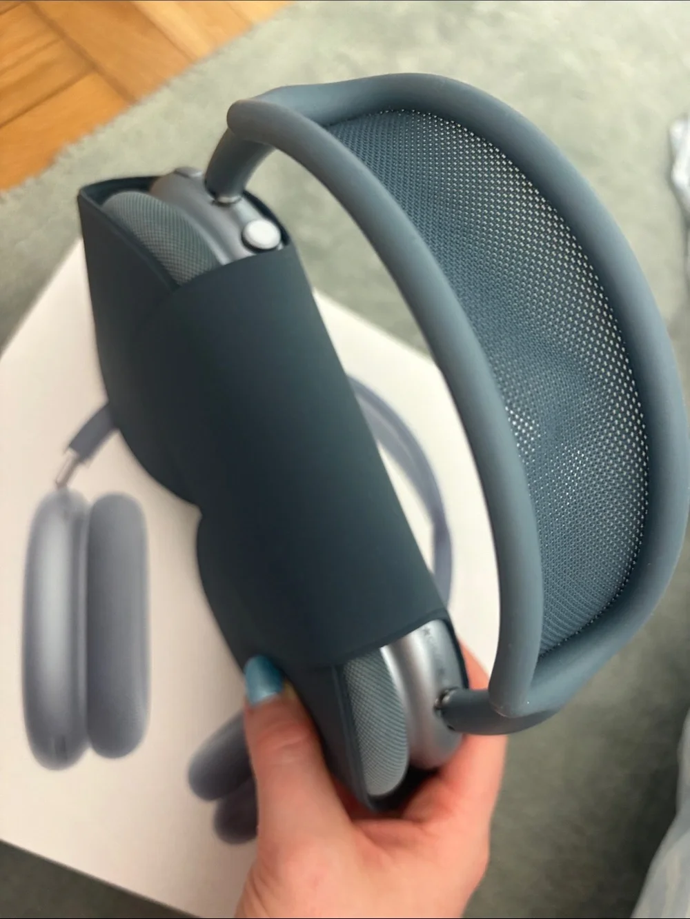 Blue Apple AirPods Max